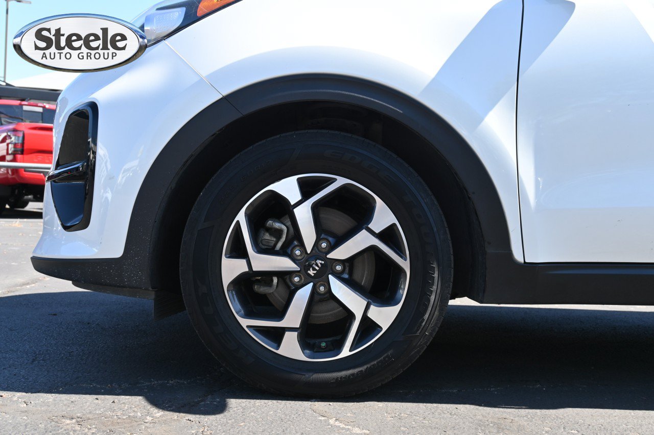 Used 2022 Kia Sportage LX FWD image 27