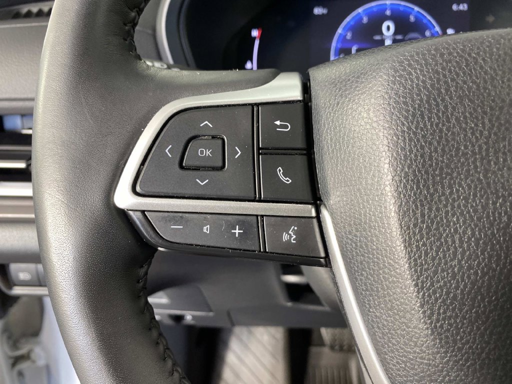 Used 2024 Toyota Grand Highlander AWD image 14