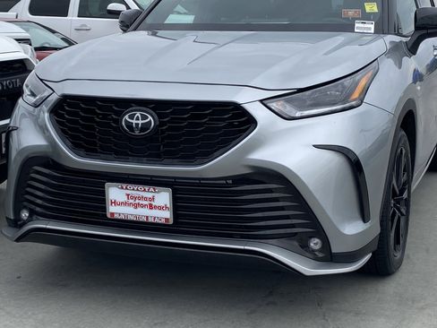 Certified 2025 Toyota Highlander XSE image 7