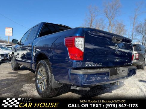 Used 2019 Nissan Titan SV w/ SV Convenience Package image 8
