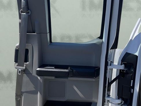 Used 2019 Ford F350 XL w/ Power Equipment Group image 36