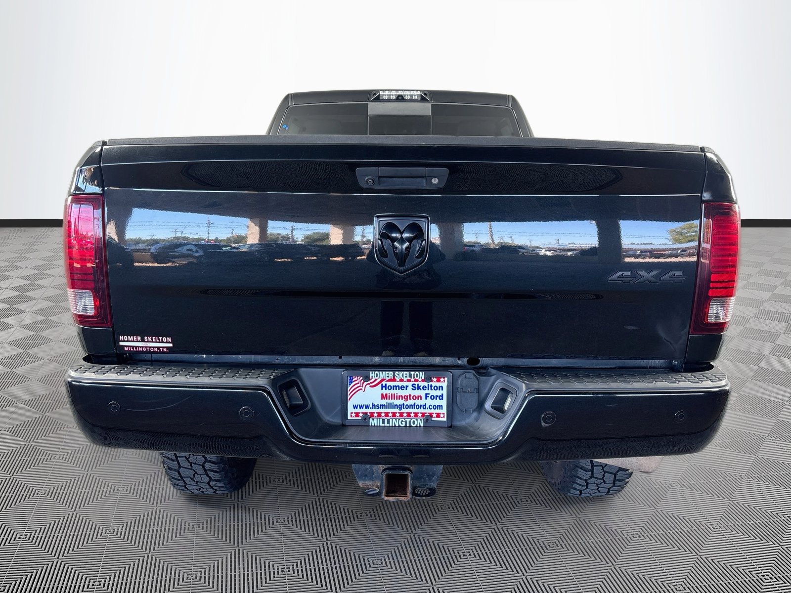 Used 2017 RAM 2500 Laramie w/ Sport Appearance Group AWD/4WD image 6