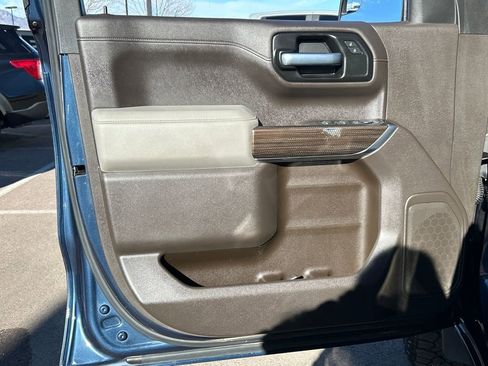 Used 2020 Chevrolet Silverado 1500 LT w/ Texas Edition image 16