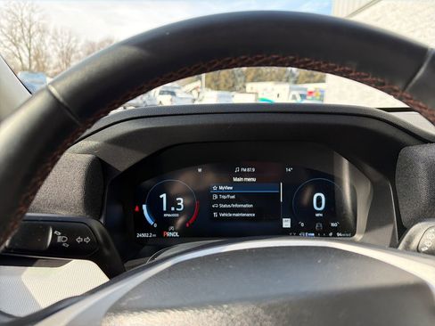 Used 2025 Ford Explorer Active image 43