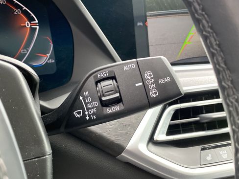 Used 2023 BMW X5 xDrive40i w/ M Sport Package image 67