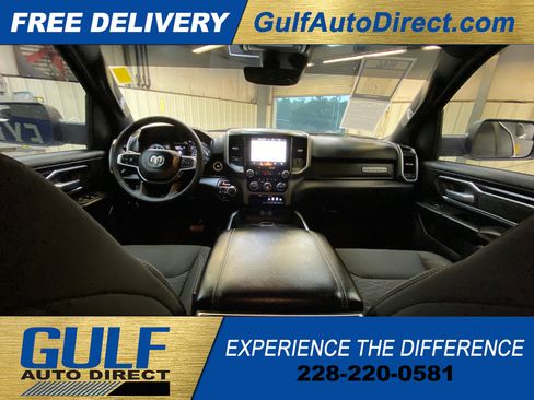 Used 2025 RAM 1500 Big Horn AWD/4WD image 2