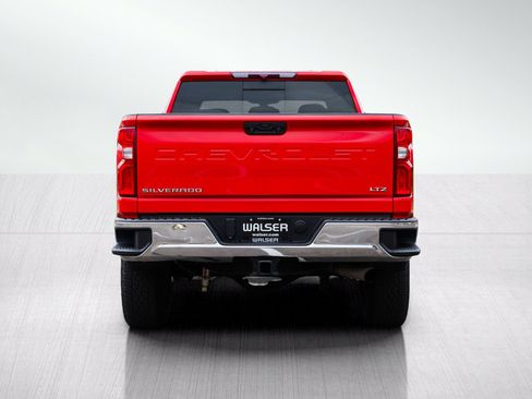 Used 2022 Chevrolet Silverado 2500 LTZ AWD/4WD image 5