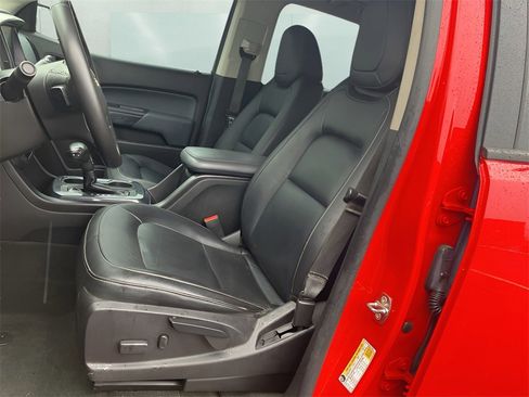 Used 2018 Chevrolet Colorado Z71 image 10