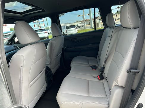 Used 2023 Honda Passport EX-L image 27