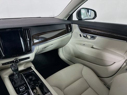 Used 2018 Volvo S90 T6 Momentum w/ Convenience Package AWD/4WD image 32