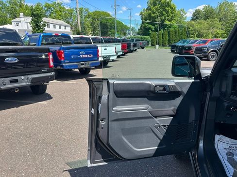 Certified 2025 Ford Bronco Badlands AWD/4WD image 13