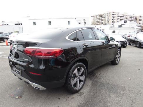 Certified 2022 Mercedes-Benz GLC 300 GLC 300 4MATIC image 4