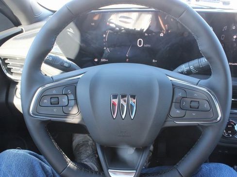 New 2026 Buick Envista Preferred image 4