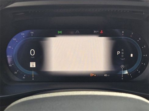 Certified 2025 Volvo XC40 B5 Core w/ Protection Package Premier image 18