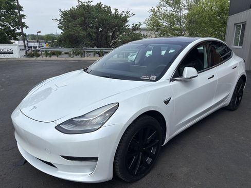 Used 2019 Tesla Model 3 Standard Range Plus RWD image 5
