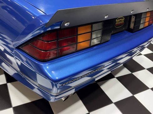 Used 1989 Chevrolet Camaro IROC-Z image 25