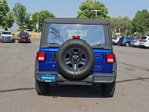 Used 2018 Jeep Wrangler Unlimited Sport AWD/4WD image 13