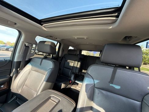 Used 2019 GMC Yukon SLT AWD/4WD image 16
