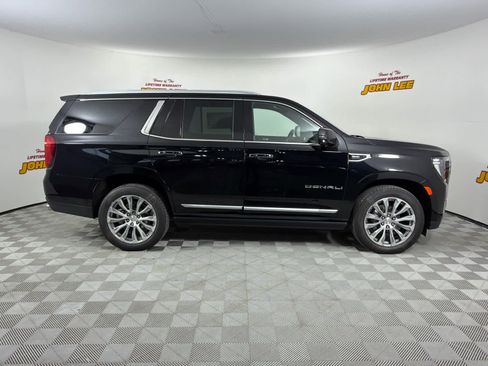 Used 2023 GMC Yukon Denali AWD/4WD image 7