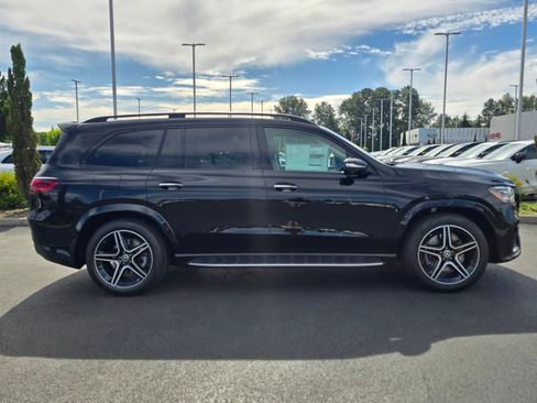 New 2026 Mercedes-Benz GLS 450 4MATIC image 7