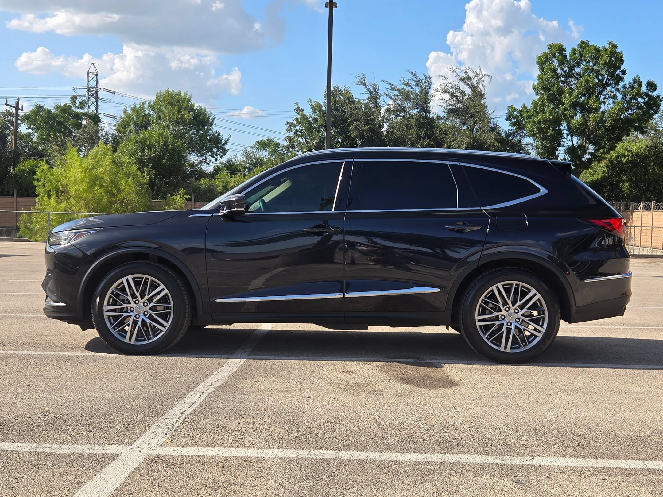 Certified 2022 Acura MDX w/ Advance Package AWD/4WD image 6