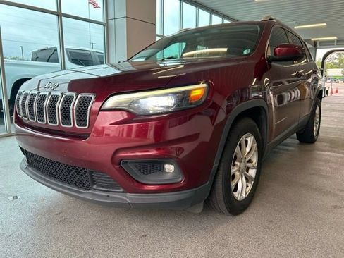 Used 2019 Jeep Cherokee Latitude w/ Popular Appearance Group FWD image 4