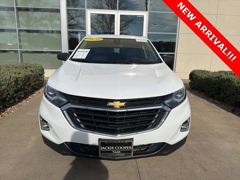 Used 2020 Chevrolet Equinox LS w/ LS Convenience Package image 6