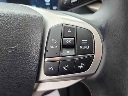 Used 2025 Ford Explorer Active image 23