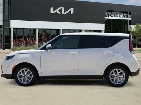 Certified 2024 Kia Soul LX w/ Option Group 015 FWD image 3