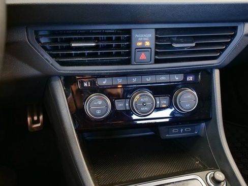 Used 2021 Volkswagen Jetta GLI image 20