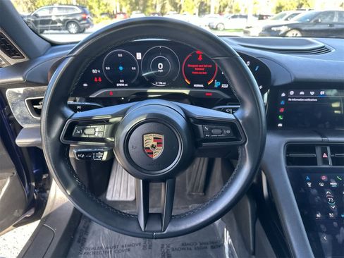 Used 2021 Porsche Taycan image 19