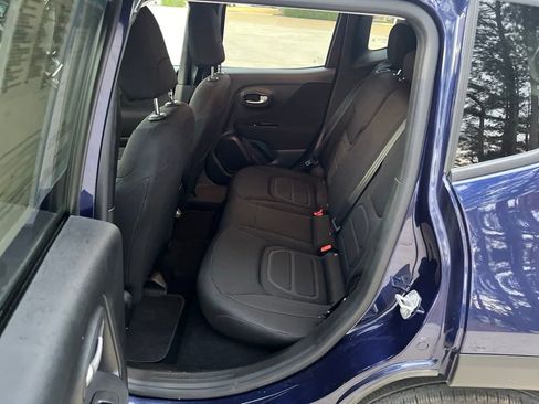 Used 2021 Jeep Renegade Latitude image 25