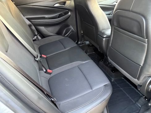 Used 2023 Buick Encore GX Preferred image 34