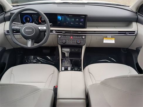 New 2025 Hyundai Tucson SE image 15