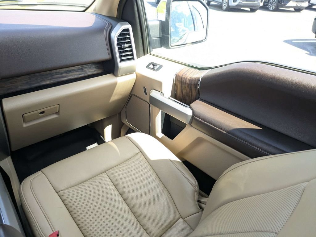 Used 2020 Ford F150 Lariat RWD image 17
