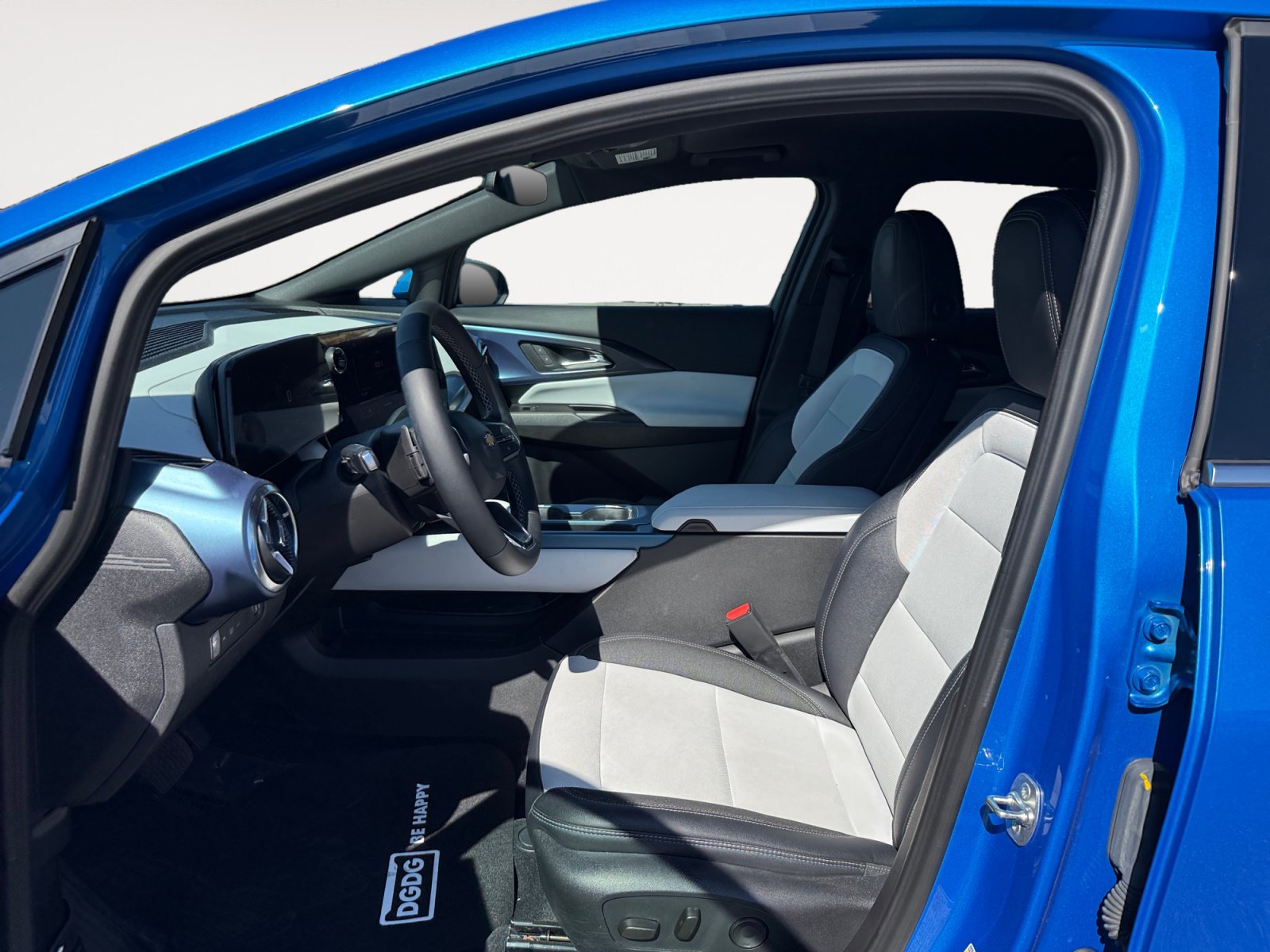 Used 2024 Chevrolet Equinox EV LT FWD image 10