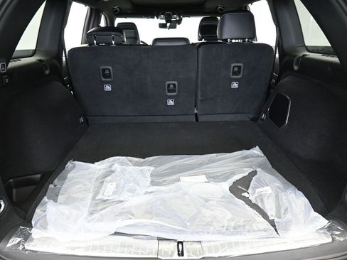 Used 2024 Jeep Grand Cherokee Overland w/ Luxury Tech Group IV image 23