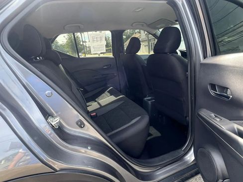 Used 2019 Nissan Kicks SV FWD image 29