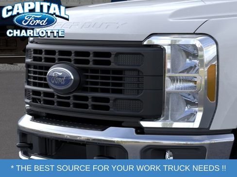 New 2026 Ford F250 XL w/ XL Chrome Package AWD/4WD image 17