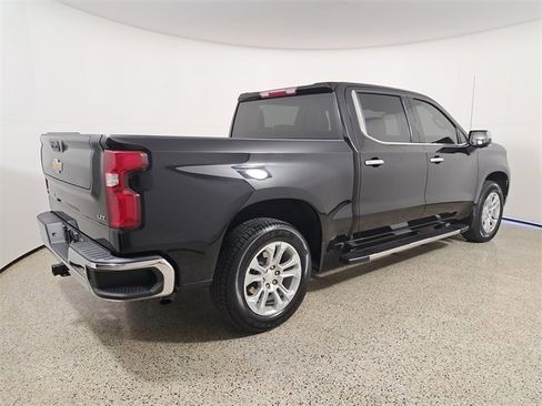 Used 2022 Chevrolet Silverado 1500 LTZ image 5
