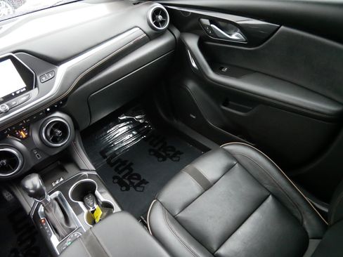 Used 2019 Chevrolet Blazer Premier w/ Driver Confidence II Package image 11