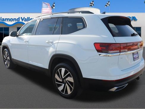 Used 2025 Volkswagen Atlas SE image 4