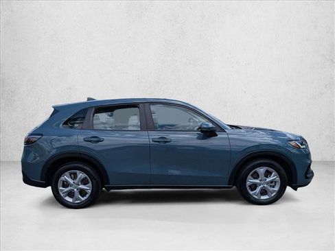 Certified 2025 Honda HR-V LX image 4