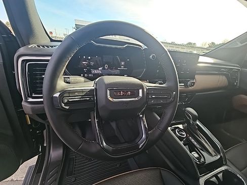 Used 2026 GMC Canyon AT4 w/ Technology Plus Package image 18