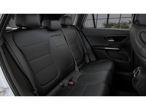 New 2026 Mercedes-Benz GLC 300 4MATIC image 5