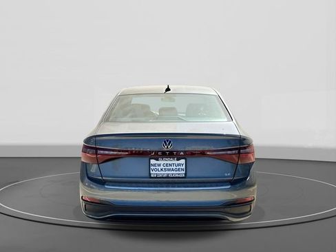 New 2026 Volkswagen Jetta SE image 4