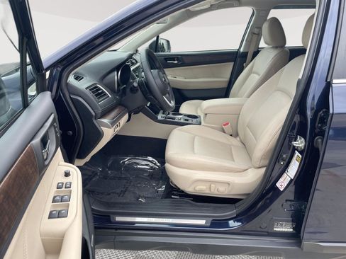 Used 2018 Subaru Outback 2.5i Limited AWD/4WD image 5