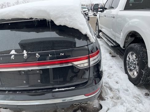 Used 2020 Lincoln Aviator Reserve w/ Equipment Group 201A image 12