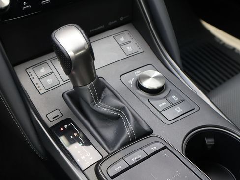 Used 2022 Lexus IS 350 F Sport w/ Navigation Package AWD/4WD image 21