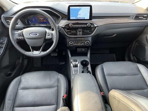 Certified 2020 Ford Escape Titanium AWD/4WD image 14